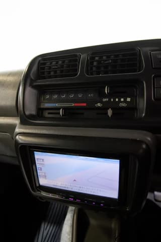 1999 Suzuki Jimny JDM car for sale — photo 10 of 25