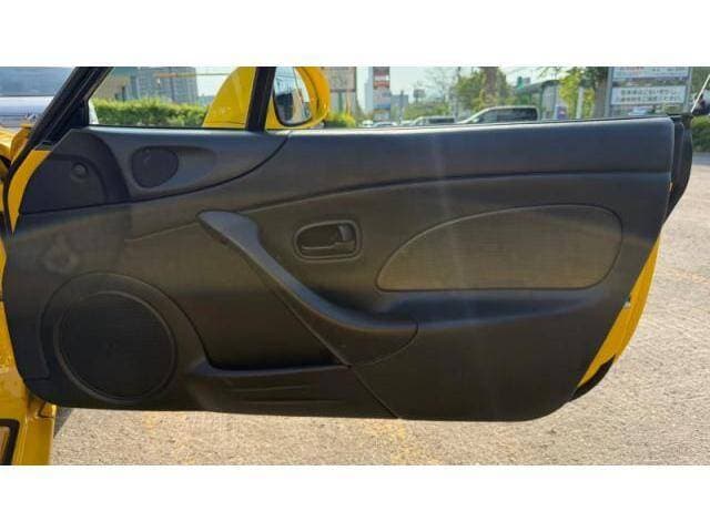 2001 Mazda Roadster (Eunos Roadster / MX-5) JDM car for sale — photo 13 of 20
