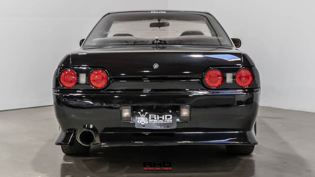 1991 Nissan Skyline JDM car for sale — photo 6 of 25