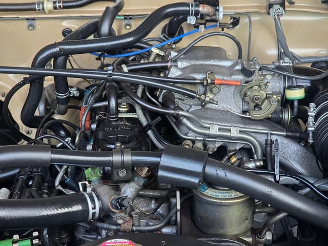 1987 Toyota Hilux Surf JDM car for sale — photo 3 of 25
