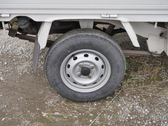 2000 Daihatsu Hijet JDM car for sale — photo 22 of 25