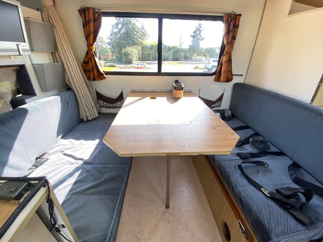 1991 Isuzu JDM car for sale — photo 16 of 24