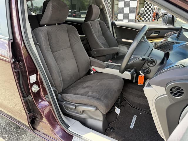 2008 Honda Odyssey JDM car for sale — photo 9 of 19