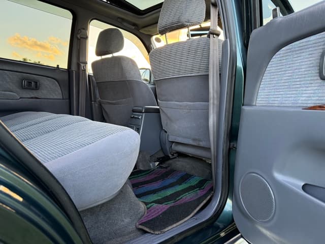 1996 Toyota Hilux Surf JDM car for sale — photo 20 of 47