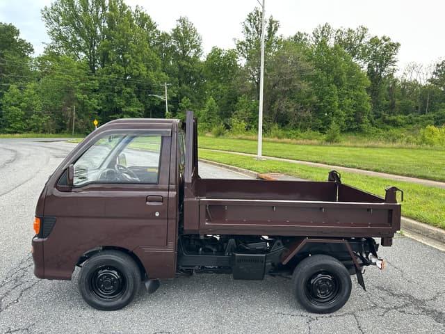 1995 Daihatsu Hijet JDM car for sale — photo 5 of 10