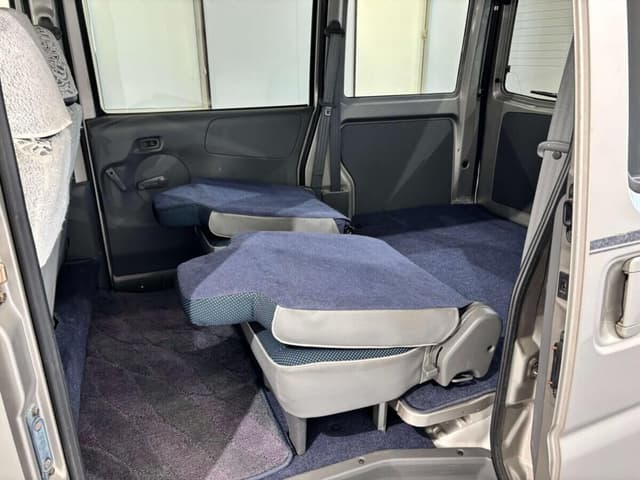 2000 Mitsubishi Town Box JDM car for sale — photo 19 of 25