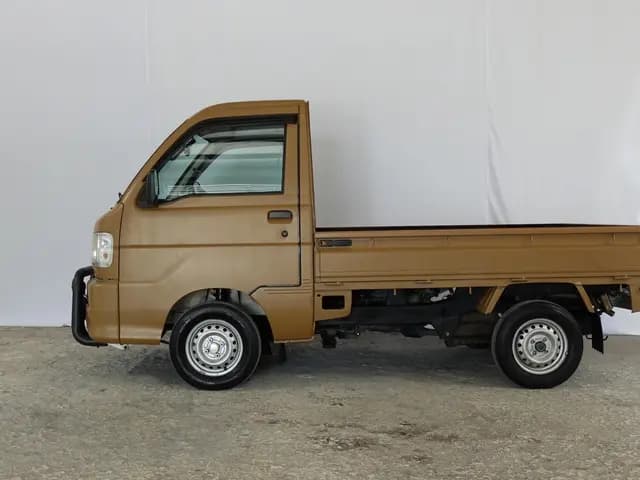 2001 Daihatsu Hijet JDM car for sale — photo 5 of 12