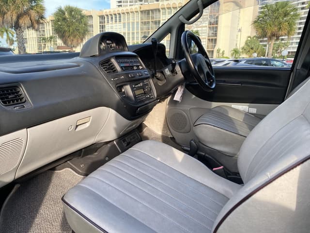 1999 Mitsubishi Delica JDM car for sale — photo 12 of 17