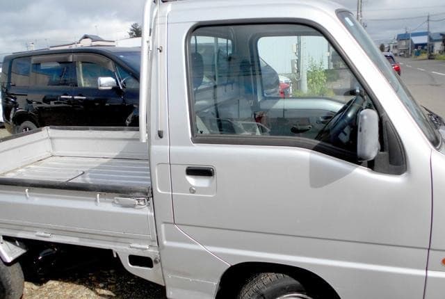 2010 Subaru Sambar JDM car for sale — photo 23 of 25