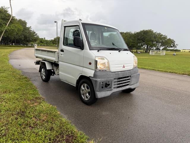 1999 Mitsubishi Minicab JDM car for sale — photo 2 of 22