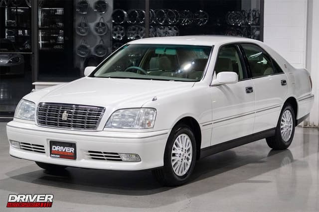 2000 Toyota Crown JDM car for sale — photo 6 of 10