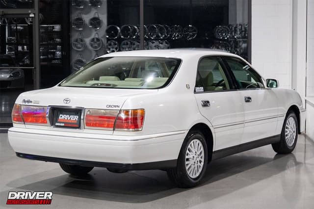 2000 Toyota Crown JDM car for sale — photo 10 of 10