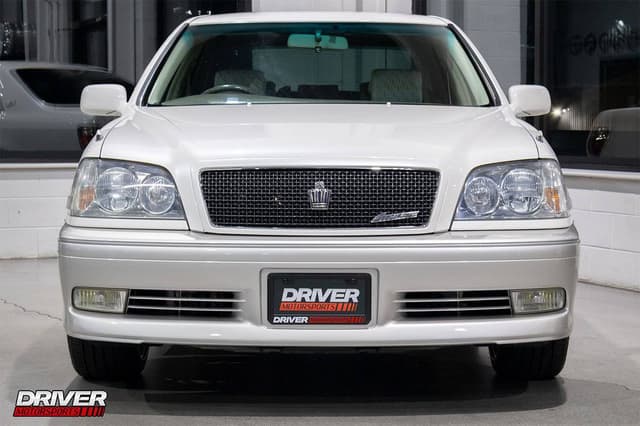 1999 Toyota Crown JDM car for sale — photo 5 of 10