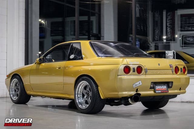 1991 Nissan Skyline JDM car for sale — photo 8 of 10