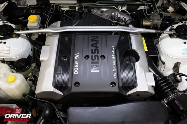 1998 Nissan Gloria JDM car for sale — photo 4 of 10