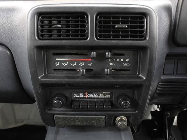 1993 Daihatsu Hijet JDM car for sale — photo 9 of 10