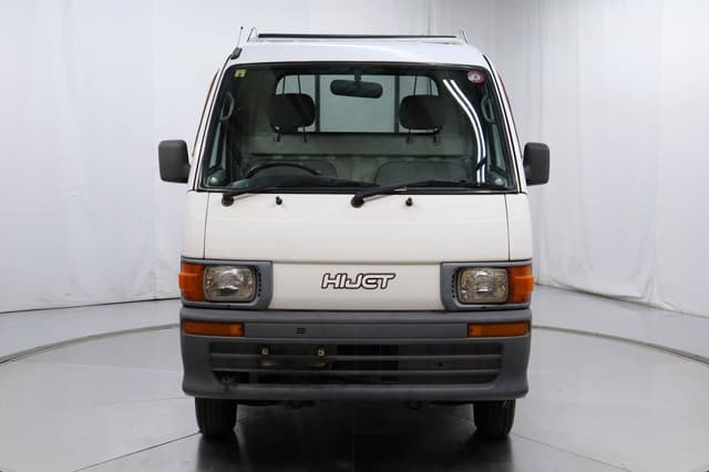 1997 Daihatsu Hijet JDM car for sale — photo 2 of 10