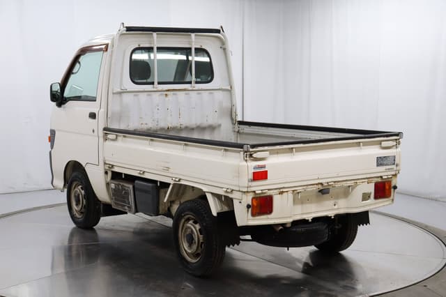 1997 Daihatsu Hijet JDM car for sale — photo 4 of 10