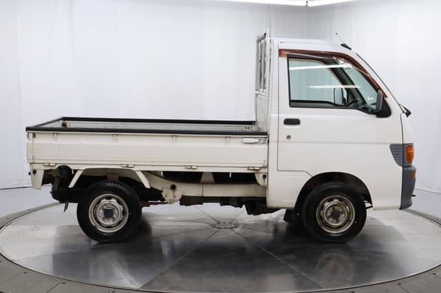 1997 Daihatsu Hijet JDM car for sale — photo 7 of 10
