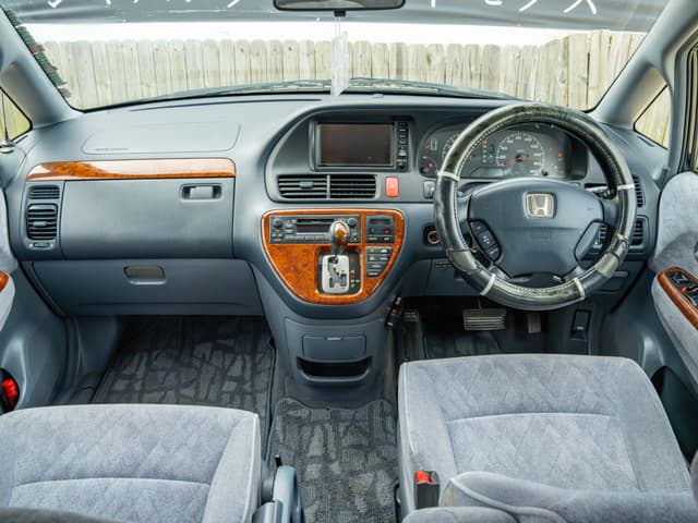1999 Honda Odyssey JDM car for sale — photo 9 of 12