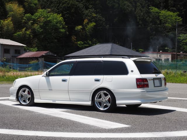 2000 Toyota Crown JDM car for sale — photo 11 of 25