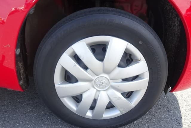 2009 Toyota Vitz JDM car for sale — photo 12 of 25