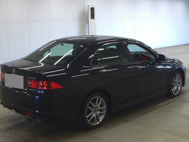 2004 Honda Accord JDM car for sale — photo 4 of 9