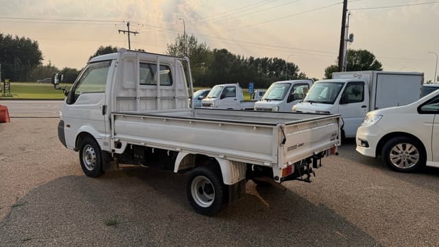 2006 Mazda Bongo JDM car for sale — photo 2 of 7