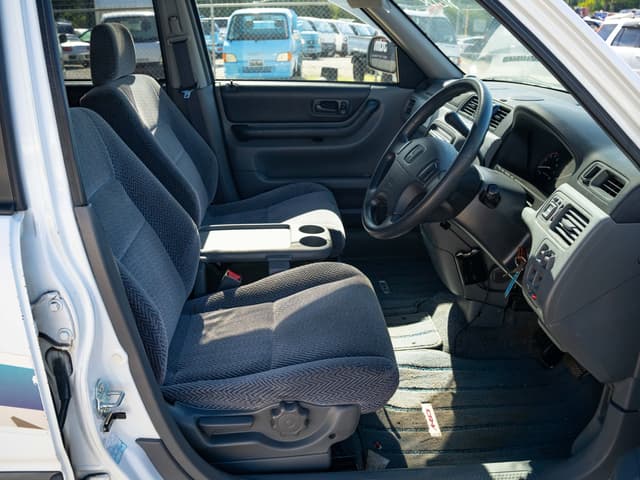 1997 Honda CR-V JDM car for sale — photo 13 of 15