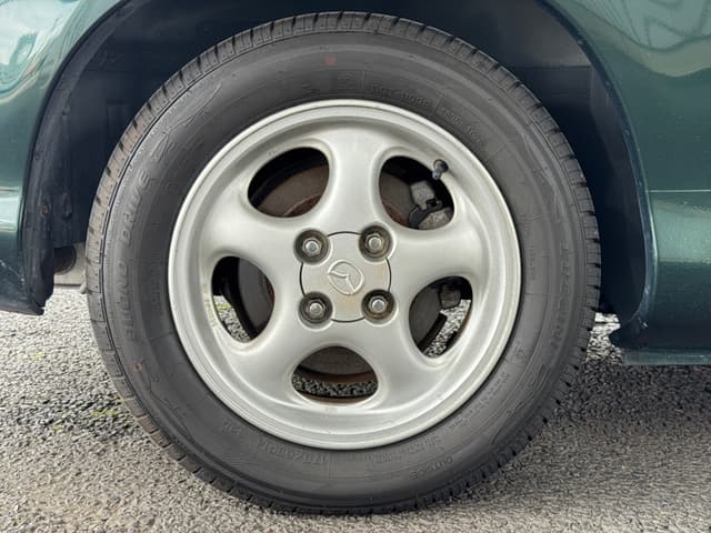 1999 Mazda Roadster (Eunos Roadster / MX-5) JDM car for sale — photo 21 of 25