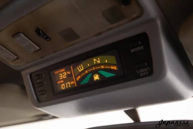 1997 Toyota Hilux Surf JDM car for sale — photo 12 of 25