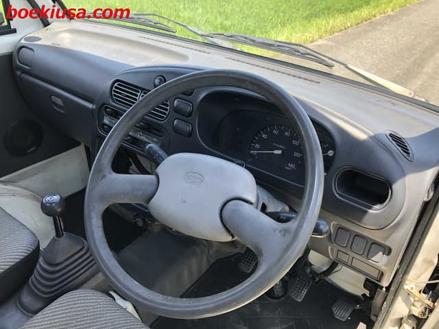 1995 Daihatsu Hijet JDM car for sale — photo 13 of 21