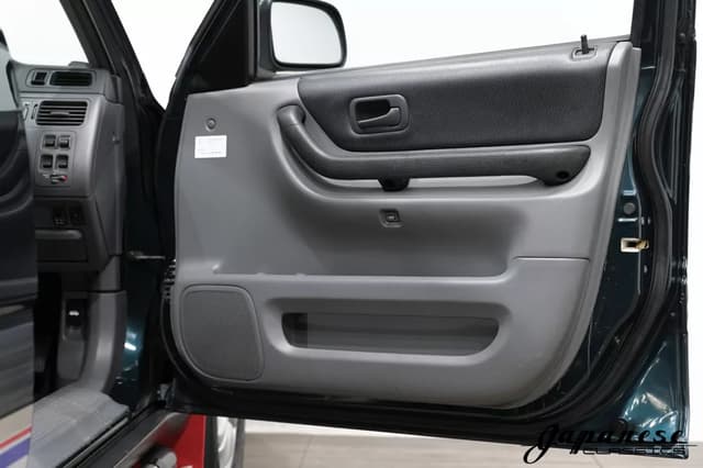 1996 Honda CR-V JDM car for sale — photo 19 of 25