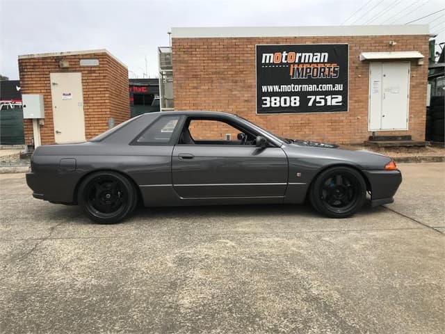 1990 Nissan Skyline JDM car for sale — photo 5 of 18