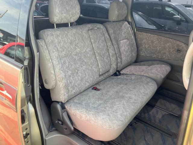 2000 Toyota Estima JDM car for sale — photo 7 of 12