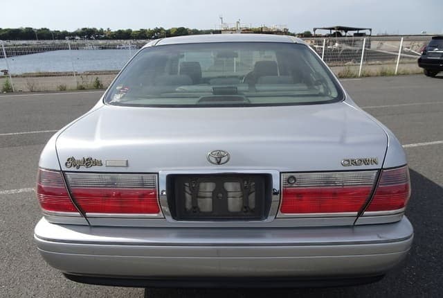 2000 Toyota Crown JDM car for sale — photo 4 of 25