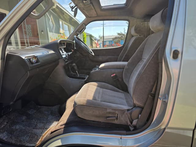 1999 Toyota HiAce JDM car for sale — photo 13 of 24