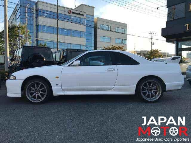 1997 Nissan Skyline JDM car for sale — photo 6 of 15