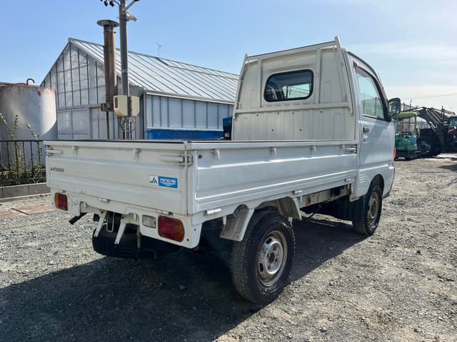 1997 Mitsubishi Minicab JDM car for sale — photo 8 of 25
