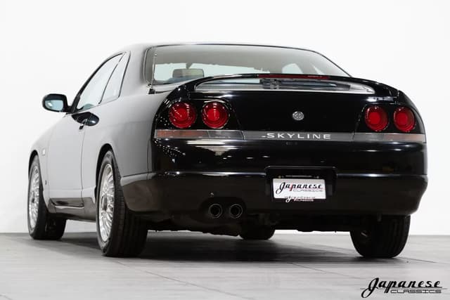 1994 Nissan Skyline JDM car for sale — photo 6 of 25