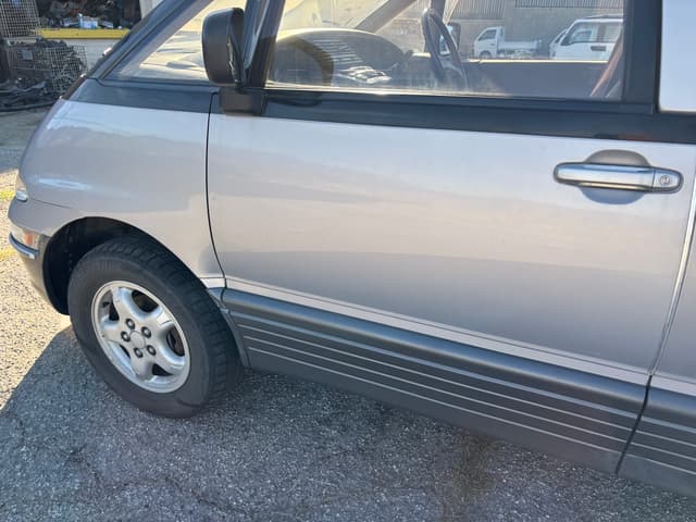 1993 Toyota Estima JDM car for sale — photo 8 of 25