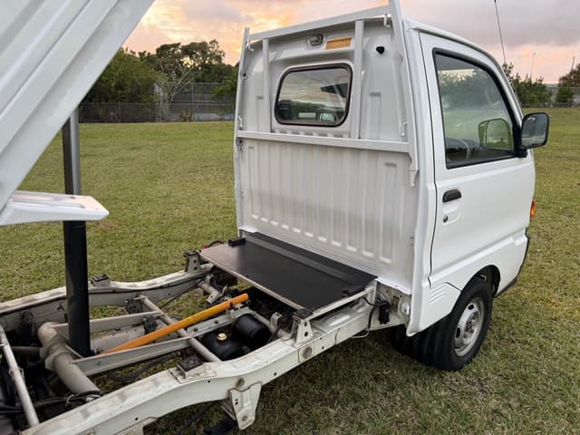 1998 Mitsubishi Minicab JDM car for sale — photo 15 of 25