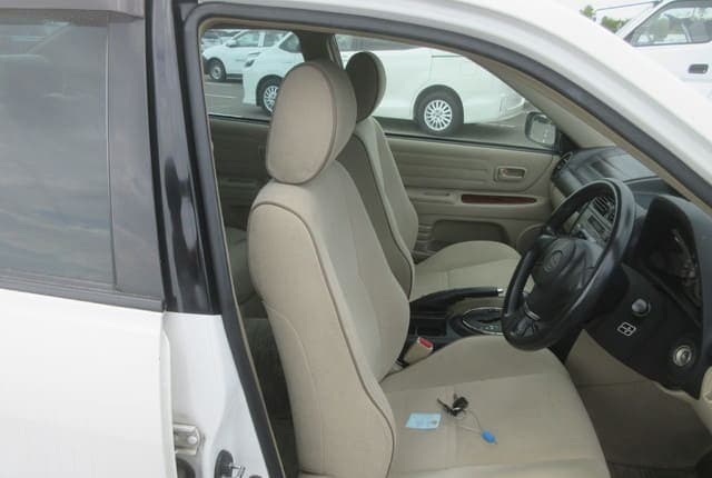 2002 Toyota Altezza JDM car for sale — photo 25 of 25