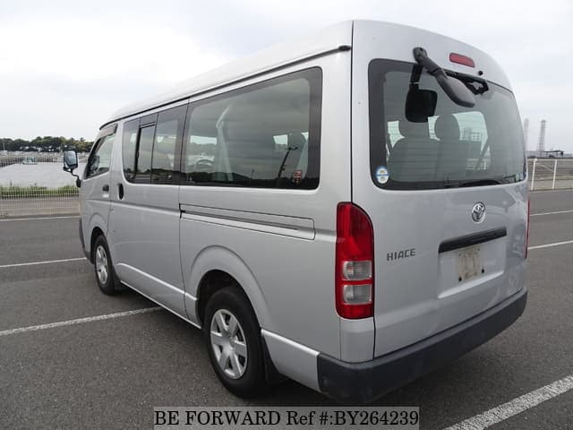 2005 Toyota HiAce JDM car for sale — photo 3 of 25