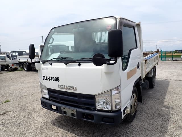 2011 Isuzu Elf JDM car for sale — photo 6 of 25