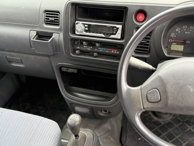 2005 Daihatsu Hijet JDM car for sale — photo 8 of 8