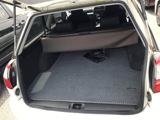 2001 Subaru Legacy JDM car for sale — photo 10 of 11
