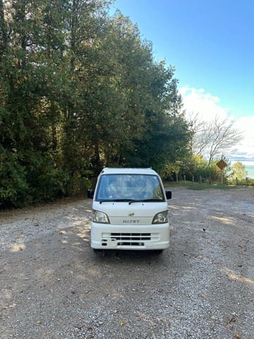 2005 Daihatsu Hijet JDM car for sale — photo 2 of 10