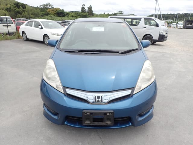 2011 Honda Fit JDM car for sale — photo 8 of 25