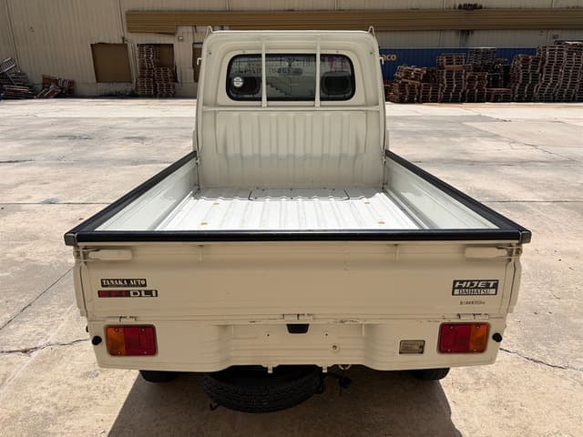 1999 Daihatsu Hijet JDM car for sale — photo 8 of 18